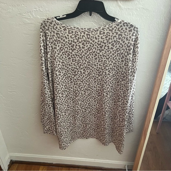 NWT American Eagle Leopard Print Shirt Sz. L - Picture 3 of 3